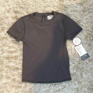 Vuori Gray Short Sleeve Tee
